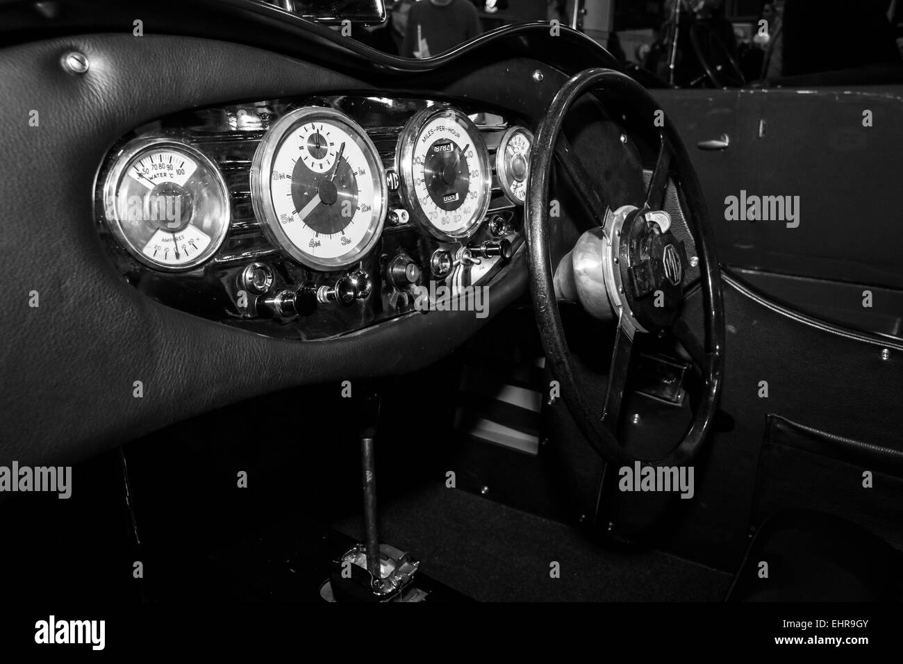 Cabina di un oldtimer MG VA speciale, nickname Denim, 1939 Foto Stock