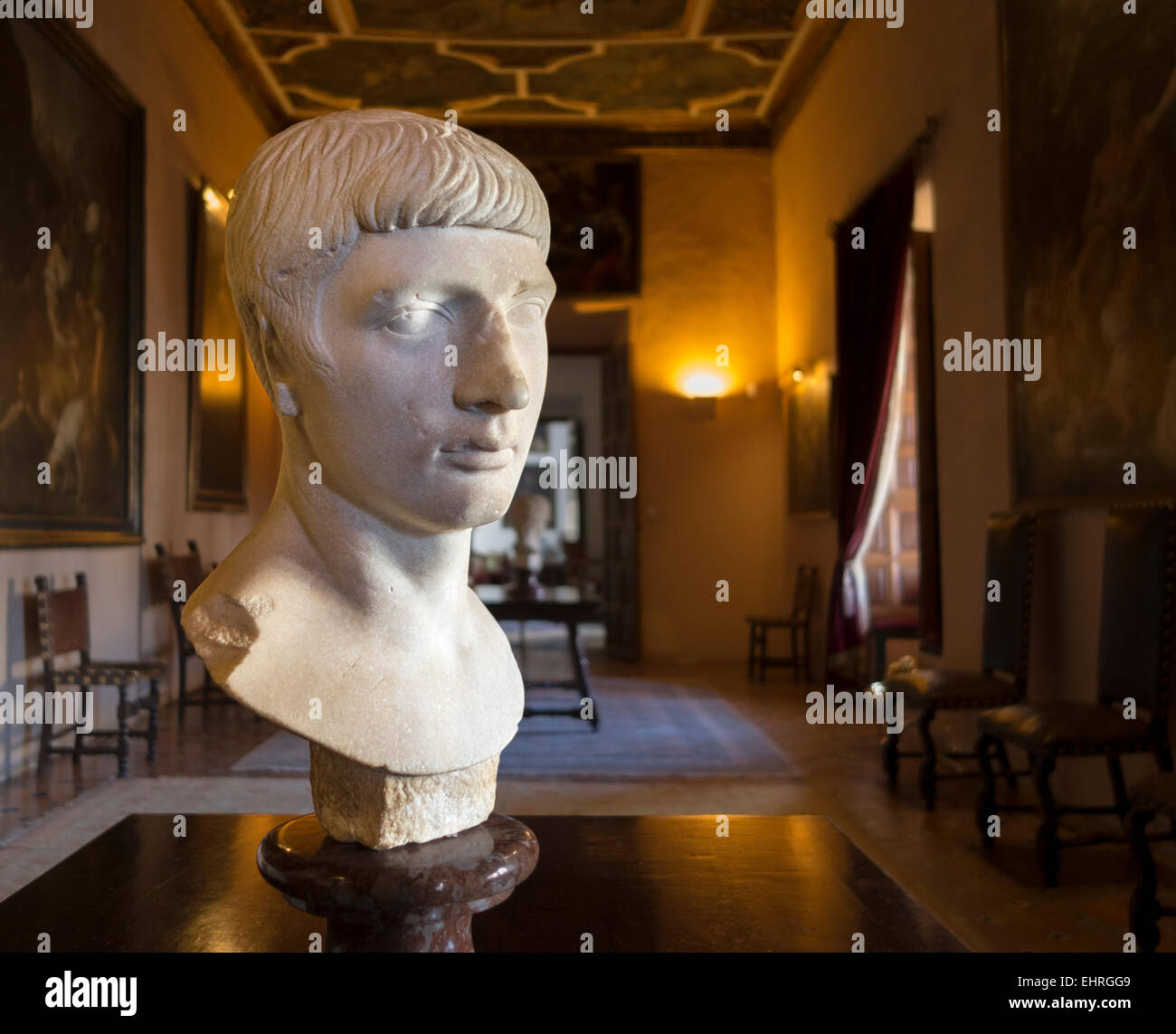 Busto in marmo di imperatore romano Traiano che era nato a Sevilla Siviglia Spagna. Palacio La Casa de Pilatos, Pilato's House Palace Foto Stock