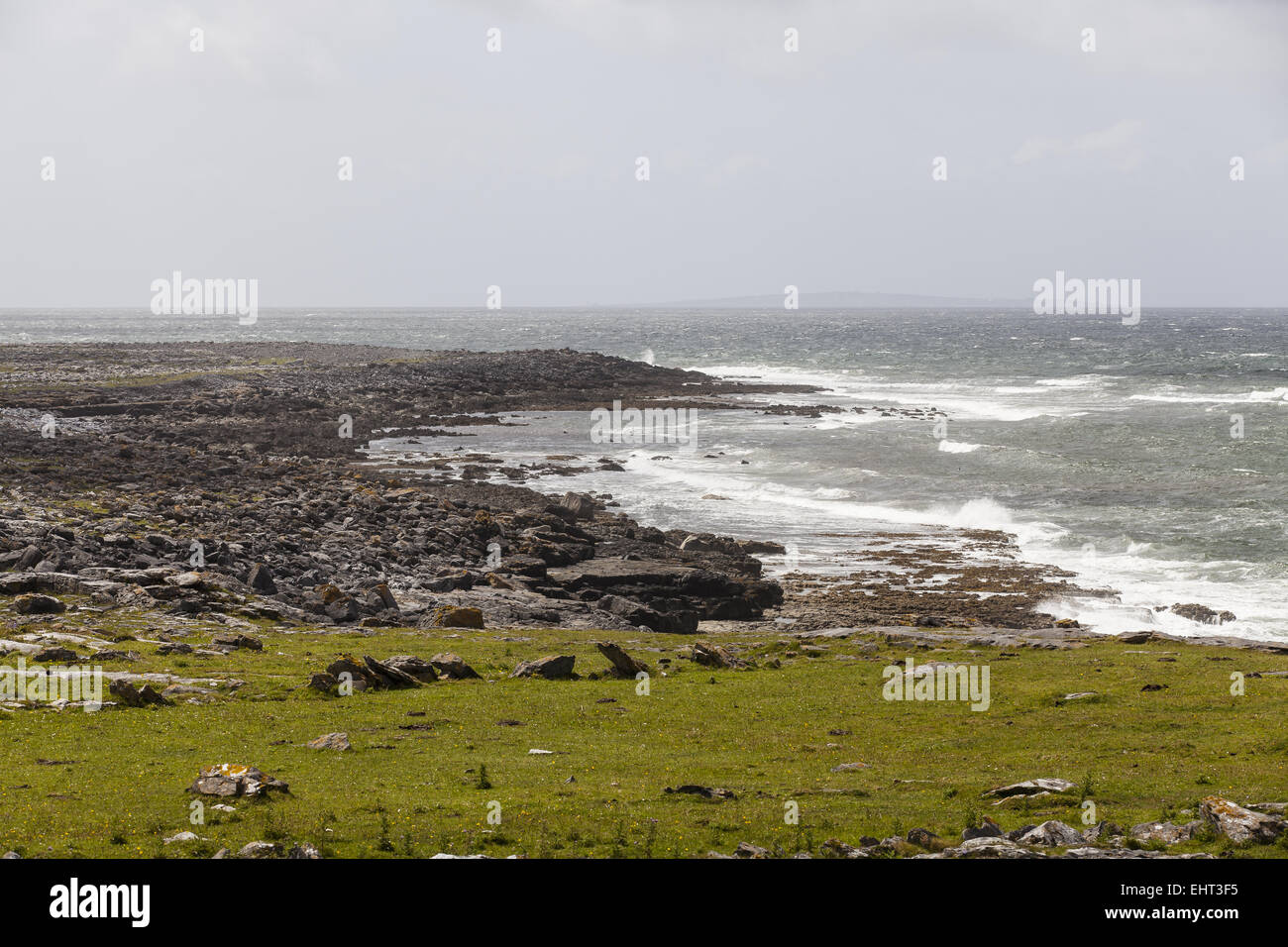 Il paesaggio costiero in Irlanda Foto Stock