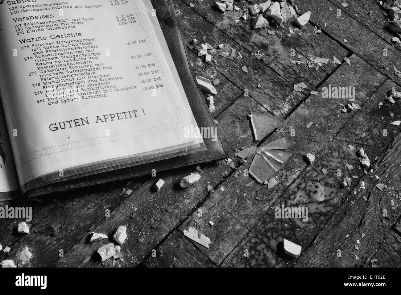 In un ristorante abbandonato Foto Stock