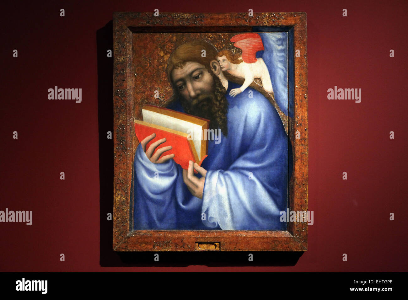 San Matteo Evangelista. Pittura dal Maestro Theoderic dalla Cappella della Santa Croce nel castello di Karlstejn, Repubblica Ceca. Mostra 'Castelli e fortezze: riscoperto e celebrato" presso il Castello di Praga scuola di equitazione a Praga, Repubblica Ceca. Foto Stock