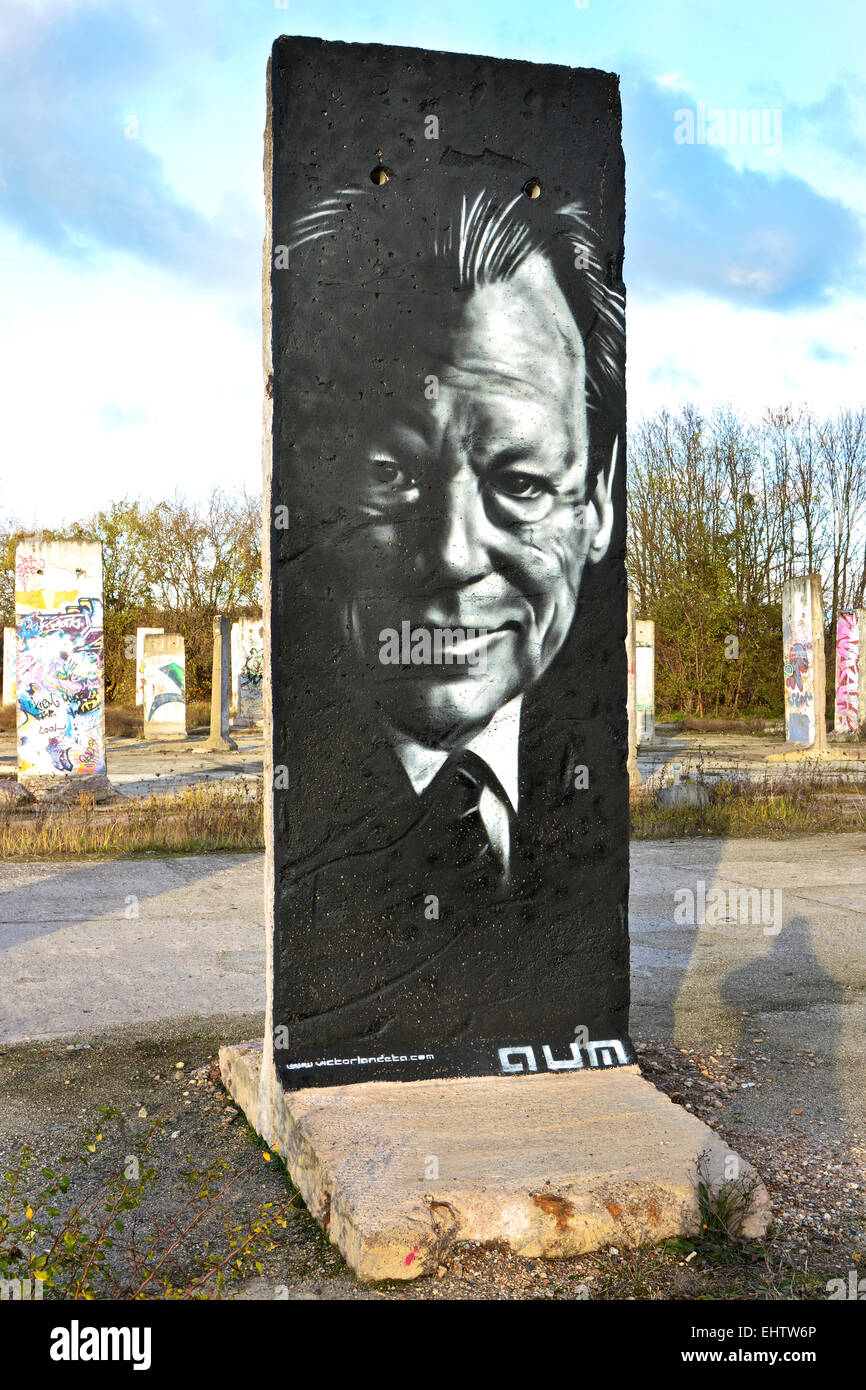 Teltower bemalte Mauerteile mit Willy Brandt Foto Stock