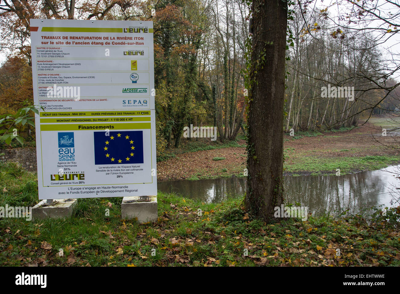 Ripristino ecologico dei fiumi, (27) Eure, Francia Foto Stock