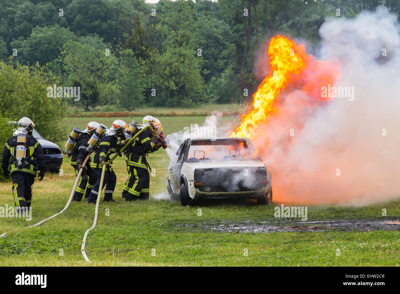 INCENDIO AUTO GPL Foto Stock