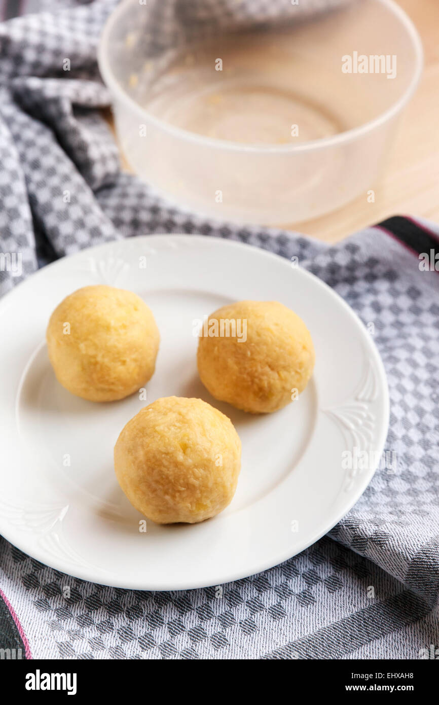 Gnocchi di Turingia sulla piastra Foto Stock