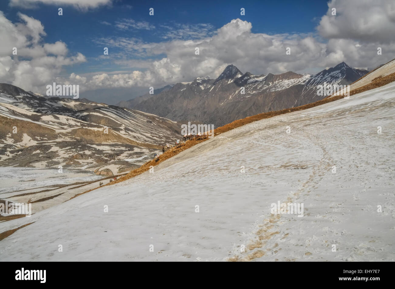 Uno scenario pittoresco in Himalaya montagne del Nepal Foto Stock