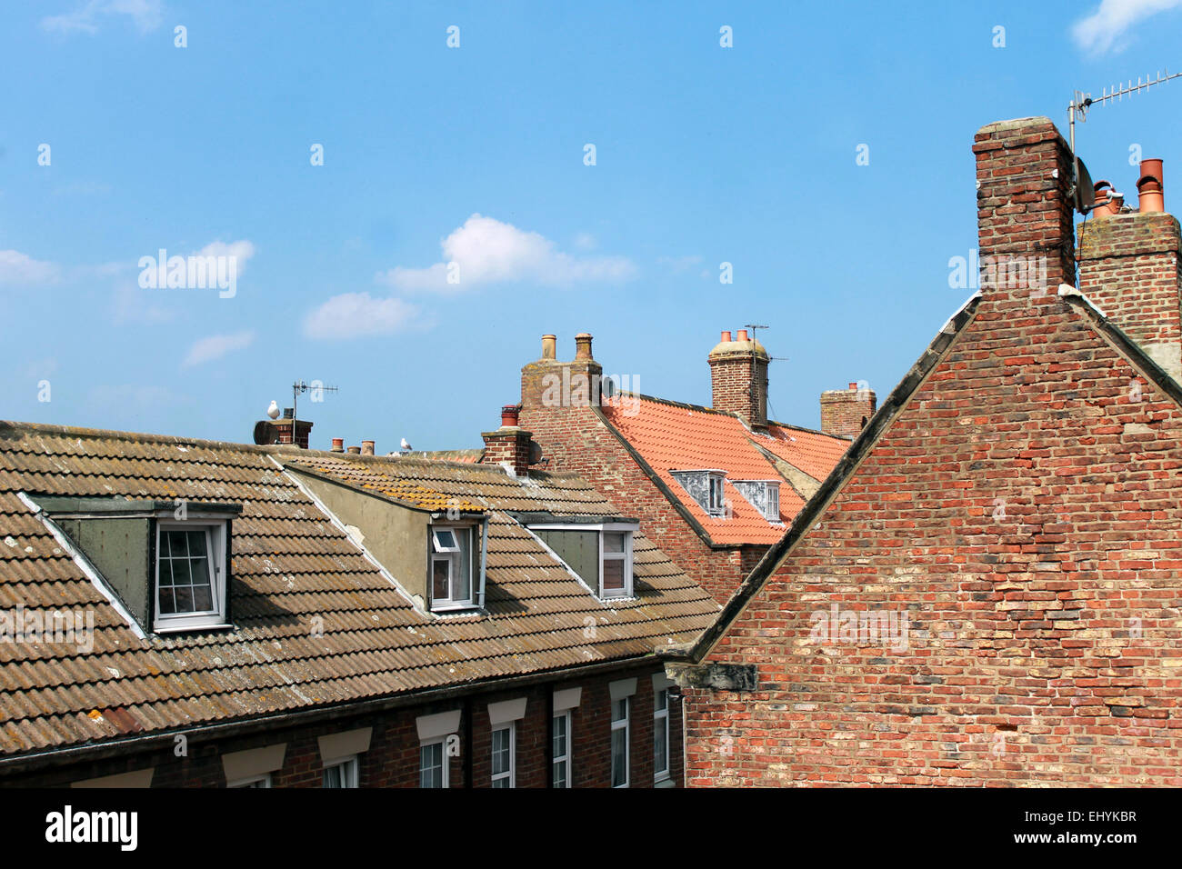 Vista panoramica sui tetti della città case a Whitby, North Yorkshire, Inghilterra. Foto Stock