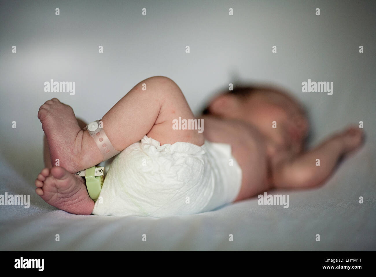 New Born Baby dormire in ospedale, Massachusetts, STATI UNITI D'AMERICA Foto Stock