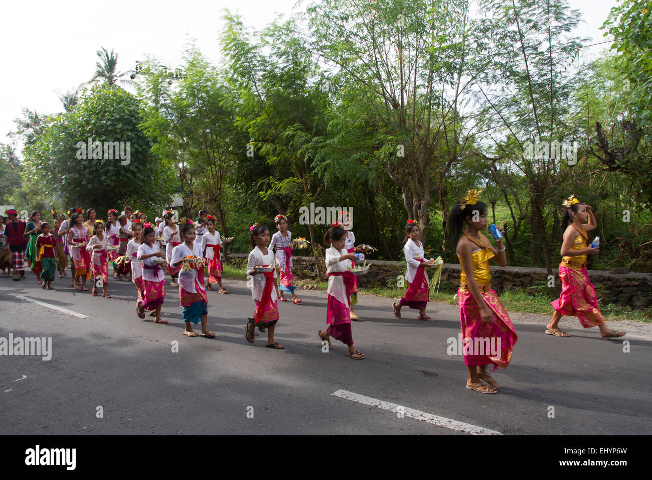 Tradizionale sfilata durante il Nyepi, Balinese nuovo anno, Bali, Indonesia Foto Stock
