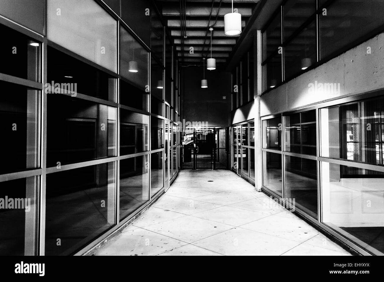 Architettura moderna in un corridoio nel centro di York, Pennsylvania. Foto Stock