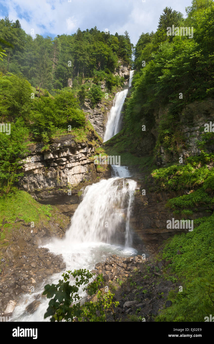 Diessbachfall, cascata, Svizzera, Europa, Canton Glarona, cascata, legno, foresta, rock, Cliff, Foto Stock