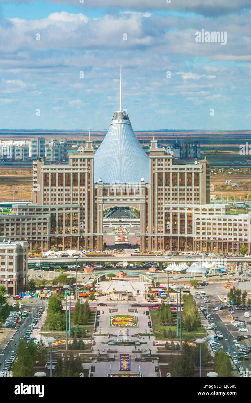 Ad Astana, Boulevard, centro città, in Kazakistan e in Asia centrale, Khan Shatir, Città Nuova, Nurzhol, antenna, architettura, colorato, n. pe Foto Stock