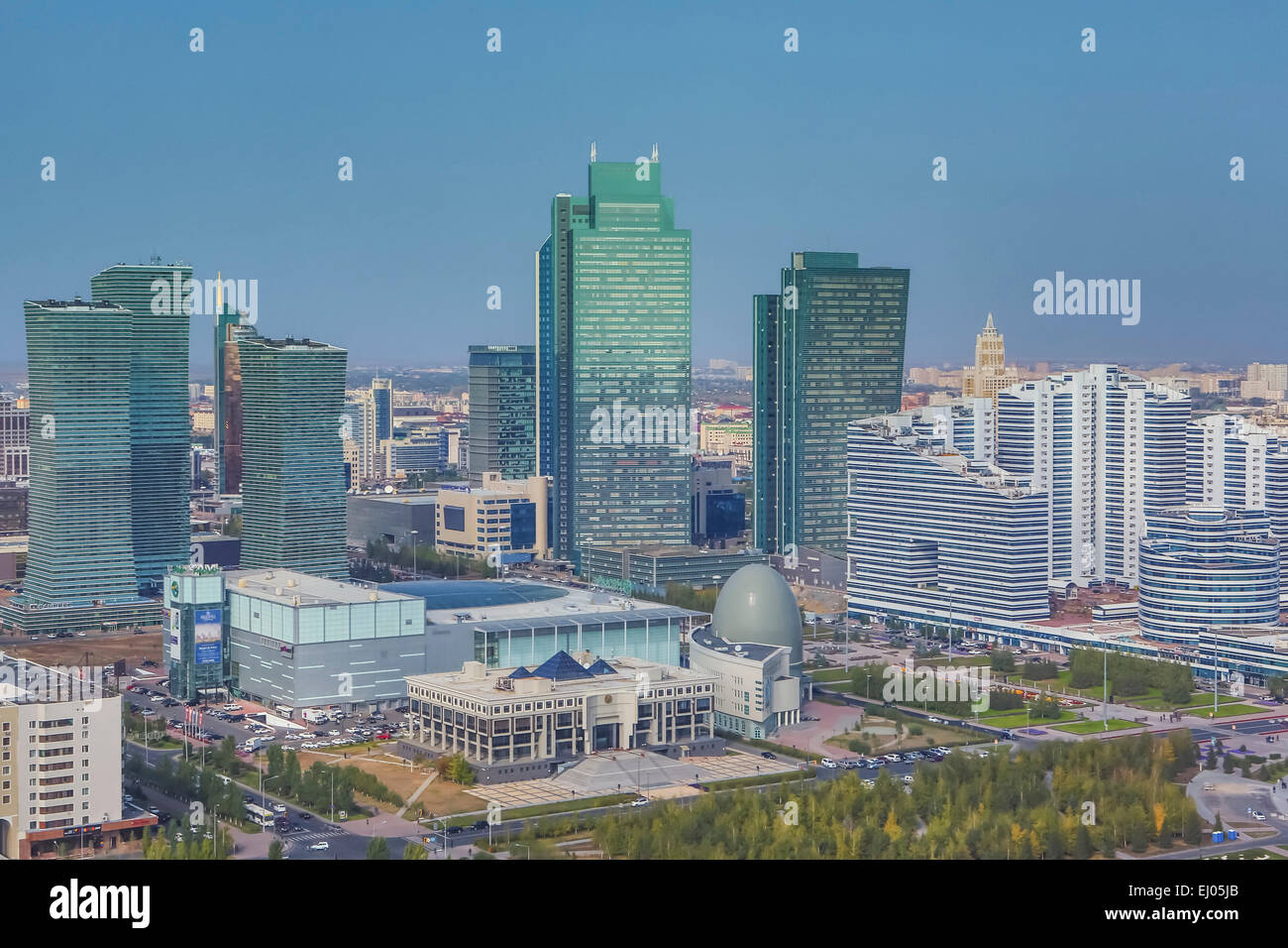Città amministrativa, Astana, città, in Kazakistan e in Asia centrale, Archivio nazionale, Nuovo, Nurzhol, estate, antenna, architettura, Foster Foto Stock