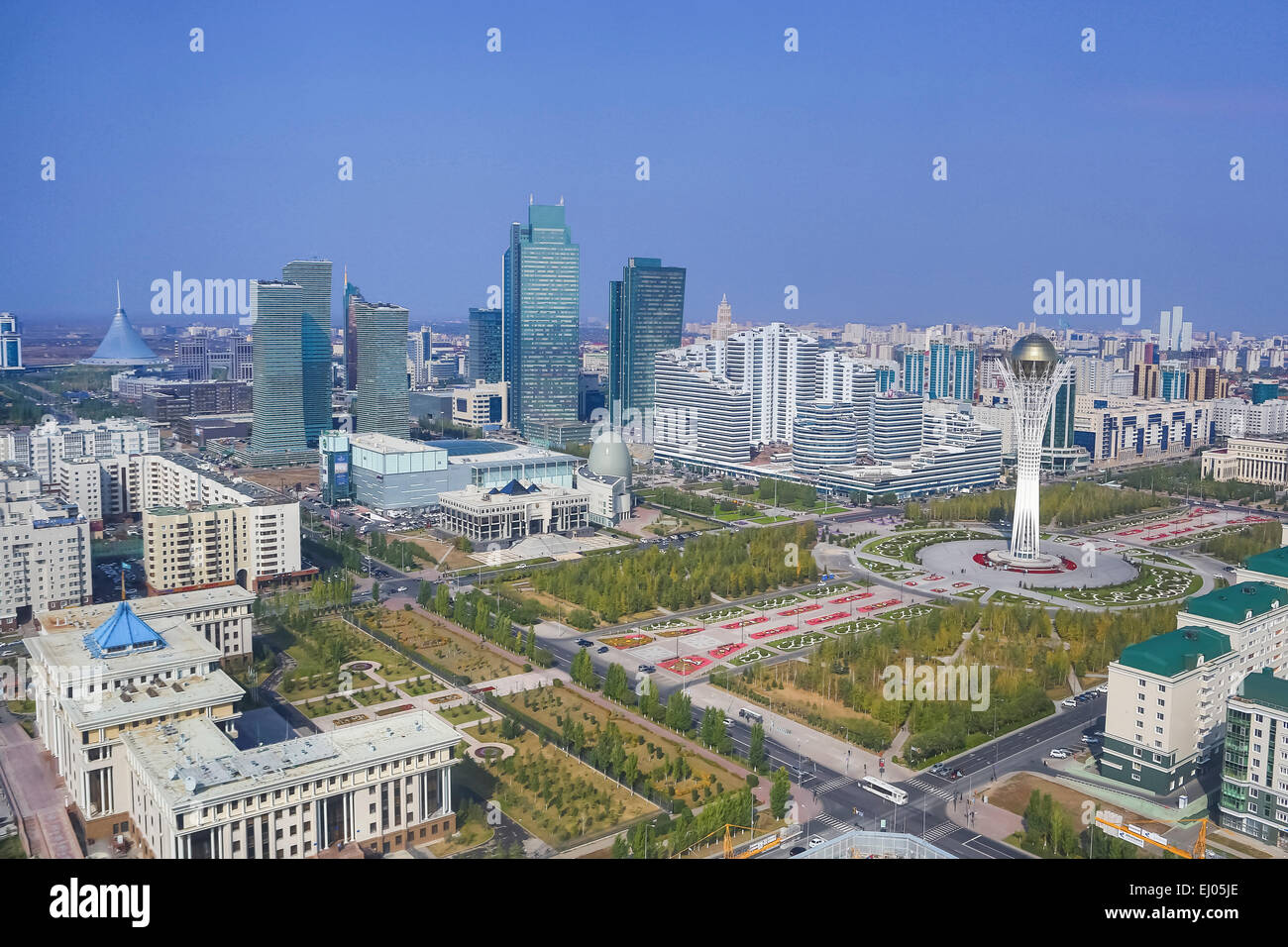 Ad Astana, Avenue, Bayterek, Boulevard, città, in Kazakistan e in Asia centrale, monumento, Città Nuova, Nurzhol, estate, antenna, architettura, c Foto Stock