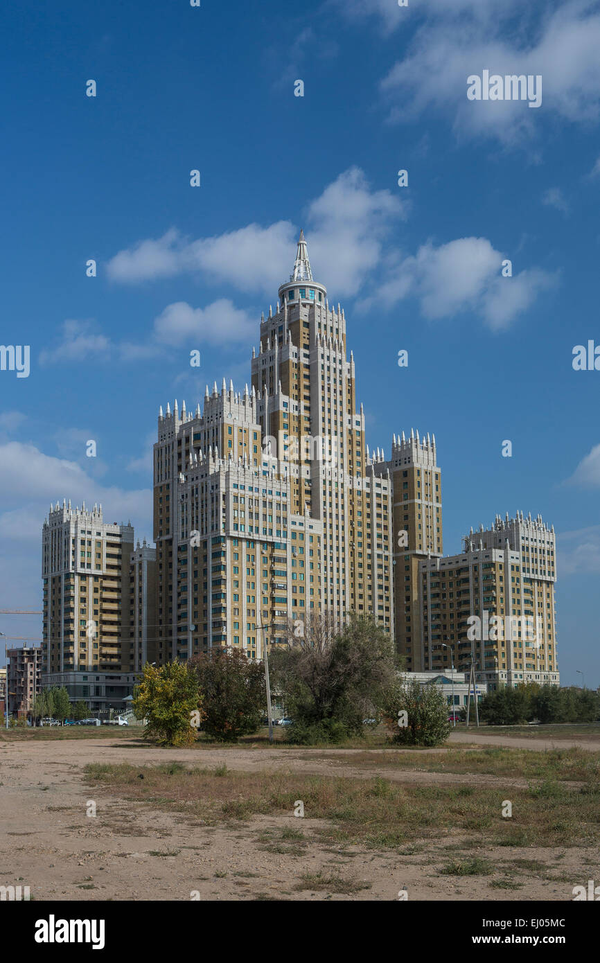 Ad Astana, città, immobile, in Kazakistan e in Asia centrale, estate, Triumph, nessun popolo, architettura, grande e famosa, fiori, Russo, turiste Foto Stock