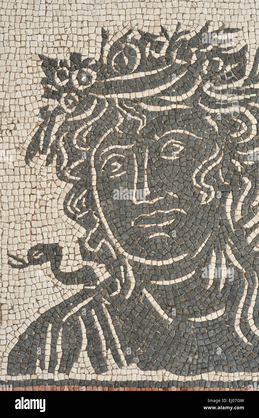Mosaico Romano Medusa Immagini E Fotografie Stock Ad Alta Risoluzione mosaico-romano-medusa-immagini-e-fotografie-stock-ad-alta-risoluzione