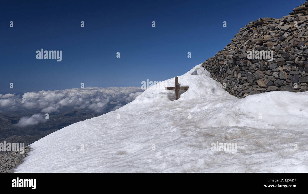 Montagna, mountain, paesaggio, blu, il cristianesimo, montagne, regione montagnosa, summit, picco, vertice di croce, Grecia, Europa, GRE Foto Stock