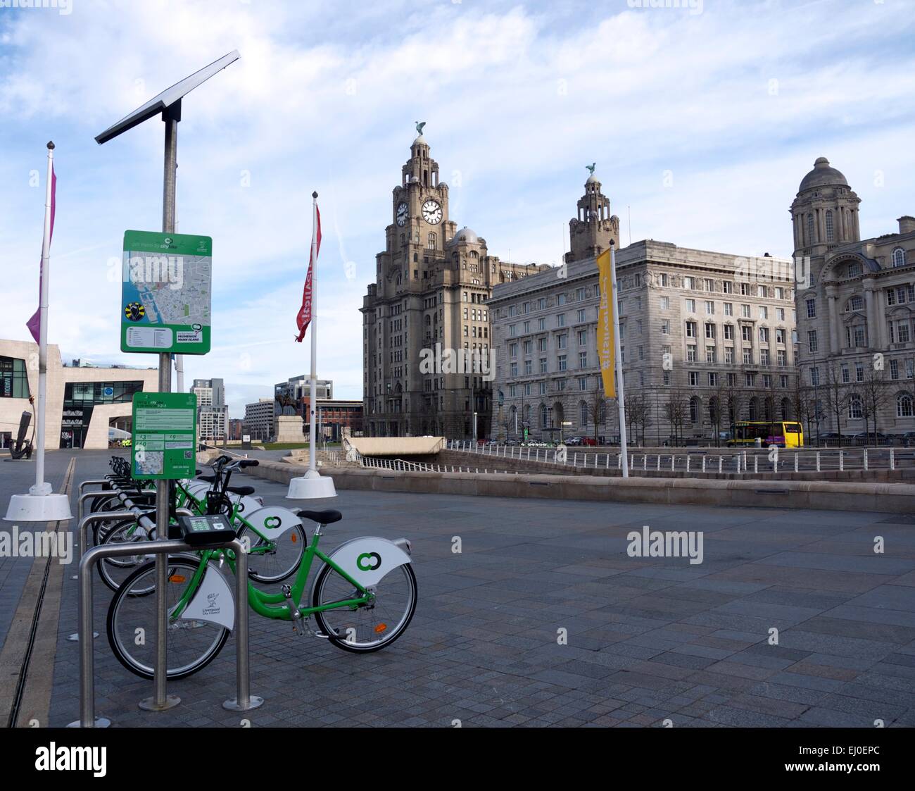 City Bike noleggio biciclette sul lungomare di Liverpool. Foto Stock