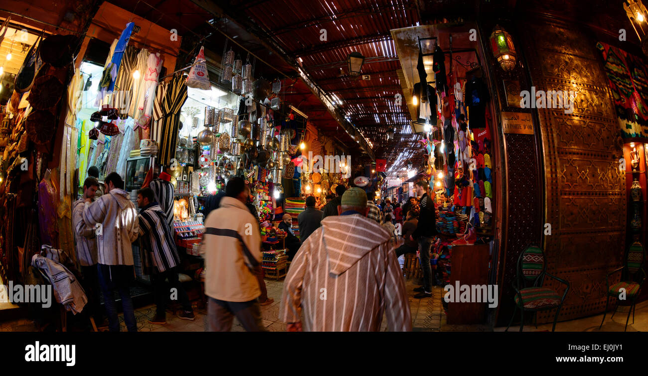 Il souk Medina, Marrakech, Marocco. Foto Stock