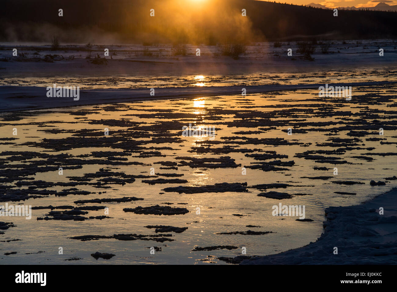 Congela, freeze, Tanana, fiume, Alaska, Stati Uniti d'America, Stati Uniti, America, paesaggio, ghiaccio, tramonto, inverno Foto Stock