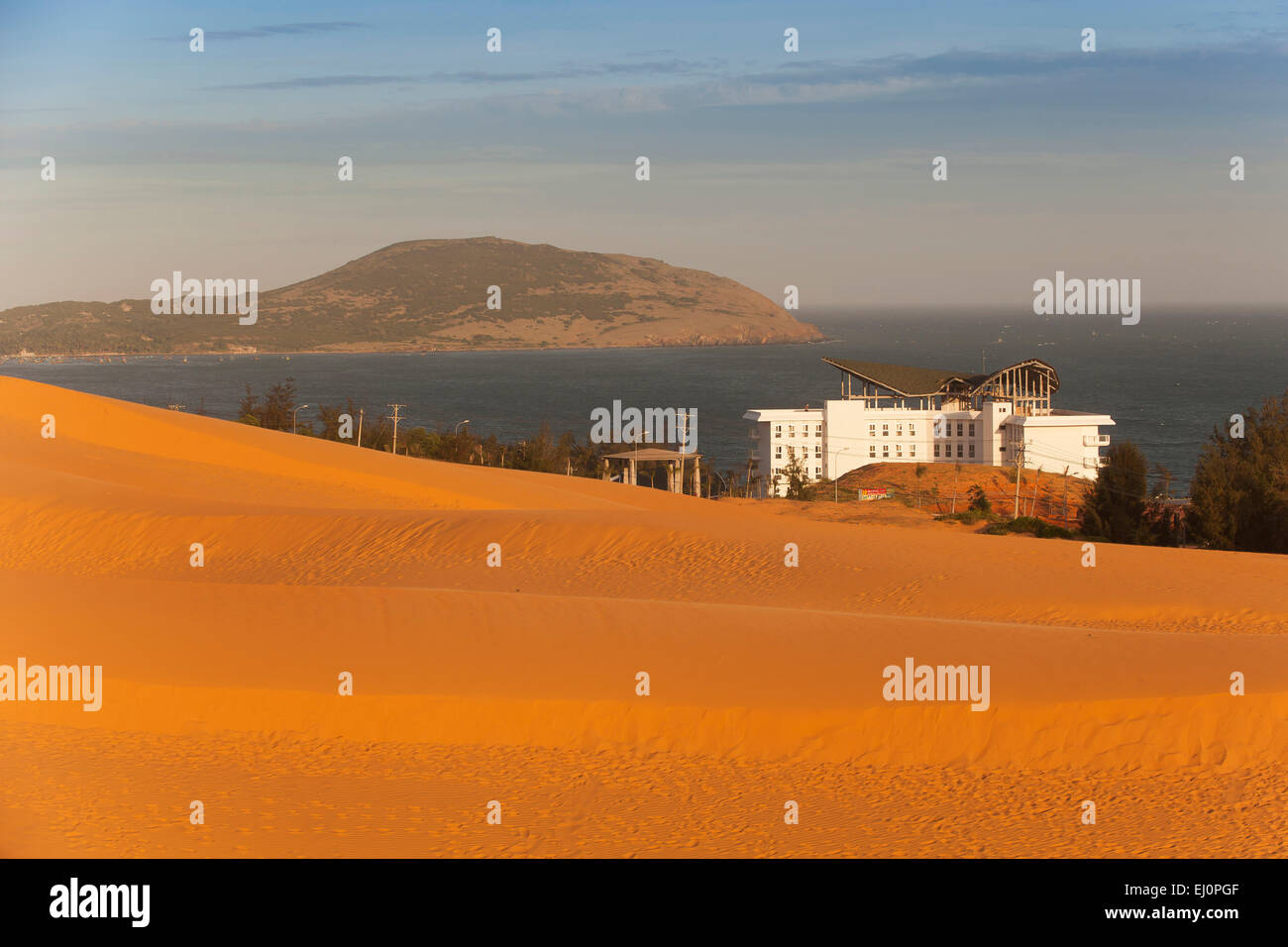 Rosso, Asia, fuori, dune, scenario, Mui, natura, Ne, sabbia, dune di sabbia, sabbia del deserto, sud-est asiatico, Vietnam, deserto paesaggio Foto Stock