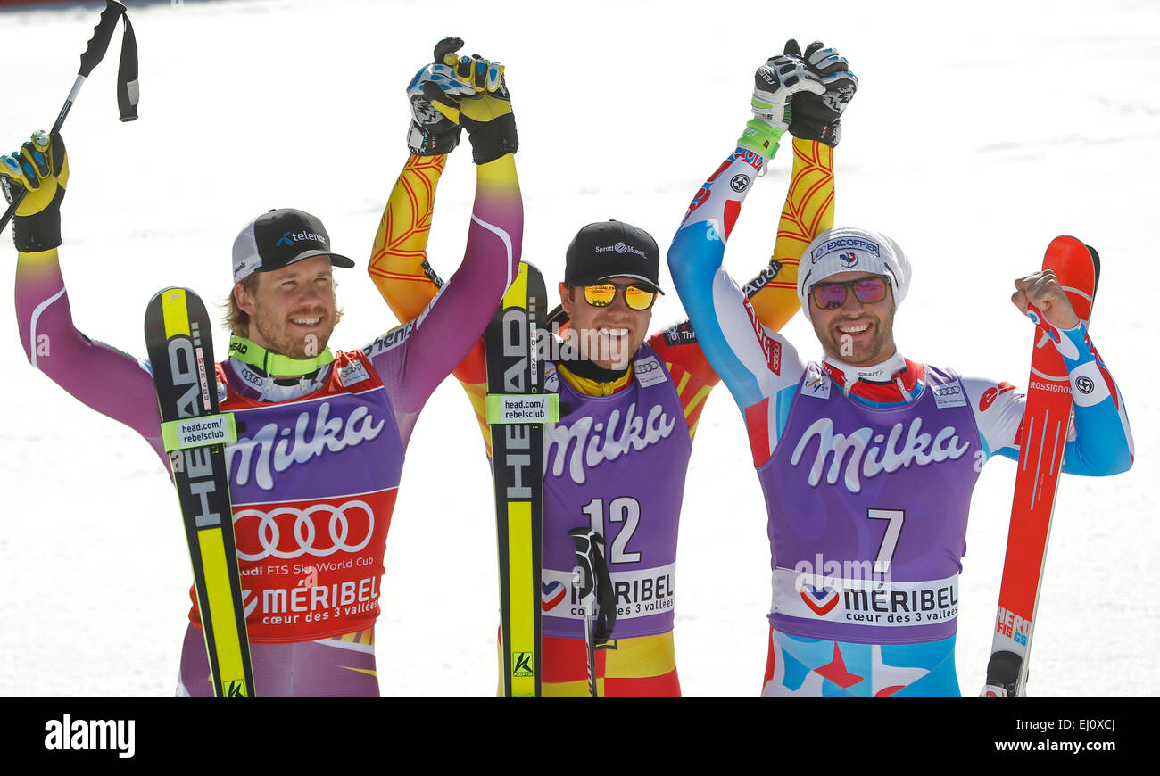 Méribel, Francia. Xix marzo, 2015. Kjetil Jansrud, Dustin Cook e Brice Roger nella finish area della FIS Coppa del Mondo di sci alpino maschile di Super-G gara su Marzo 19, 2015 a Méribel, Francia. (Foto di Mitchell Gunn/ESPA/Alamy Live News) Foto Stock