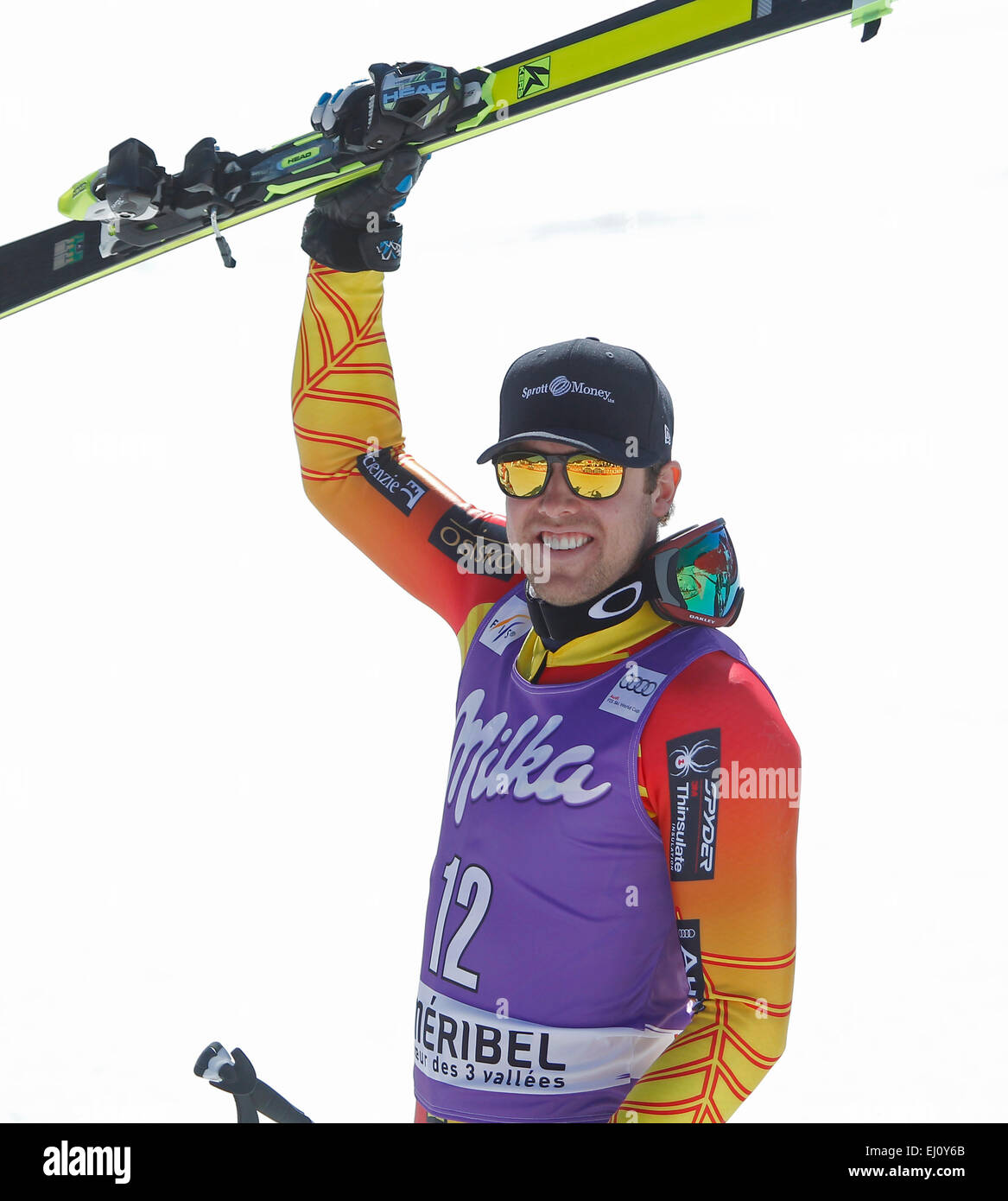 Méribel, Francia. Xix Mar, 2015. Dustin Cook reagisce nella finish area della FIS Coppa del Mondo di sci alpino maschile di Super-G gara su Marzo 19, 2015 a Méribel, Francia. Credito: Mitchell Gunn/ESPA/Alamy Live News Foto Stock