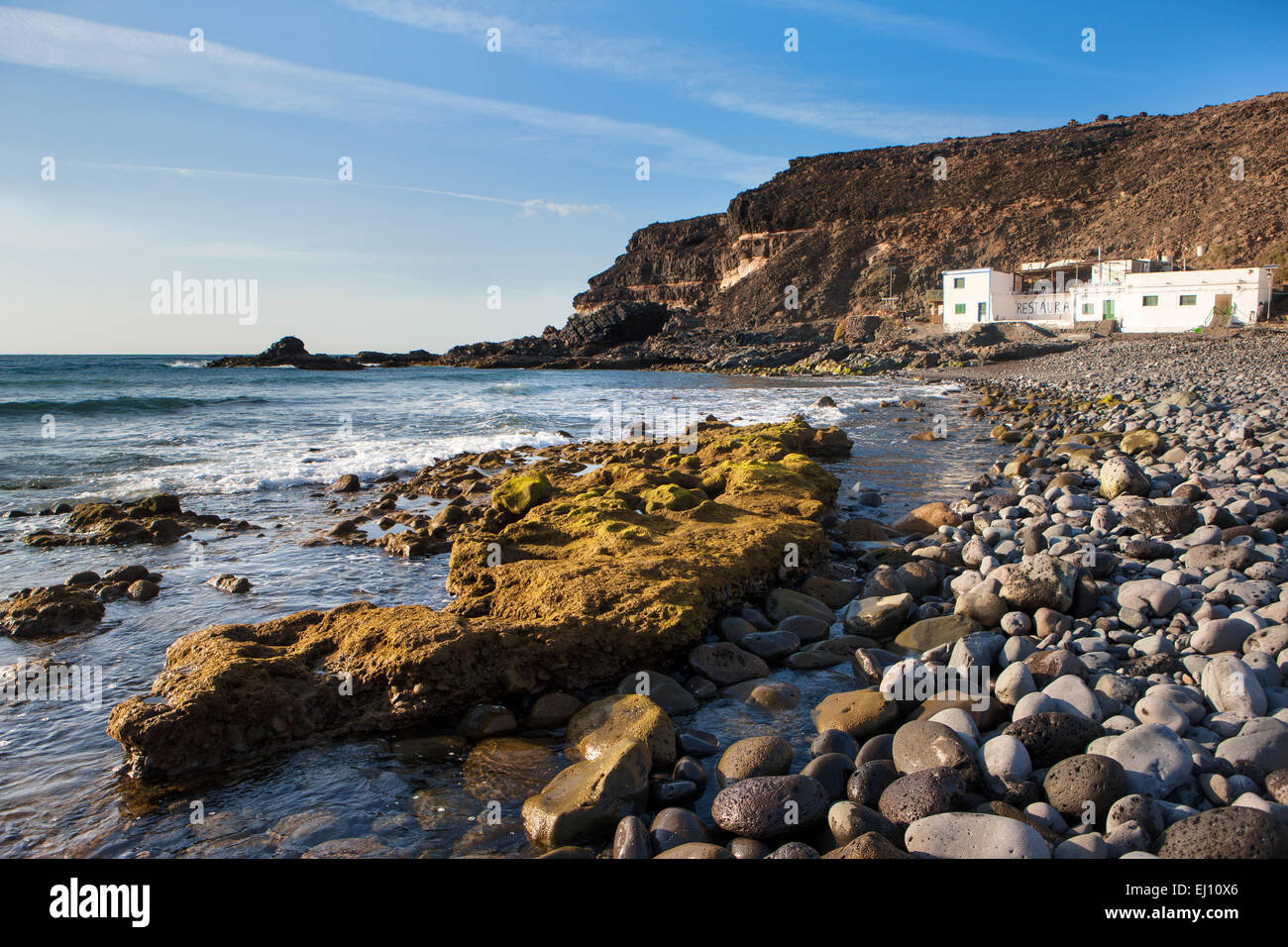 El Puertito de los Molinos, Spagna, Europa, isole canarie Fuerteventura, costa, house, casa, ristorante, rock, Cliff, pietre Foto Stock