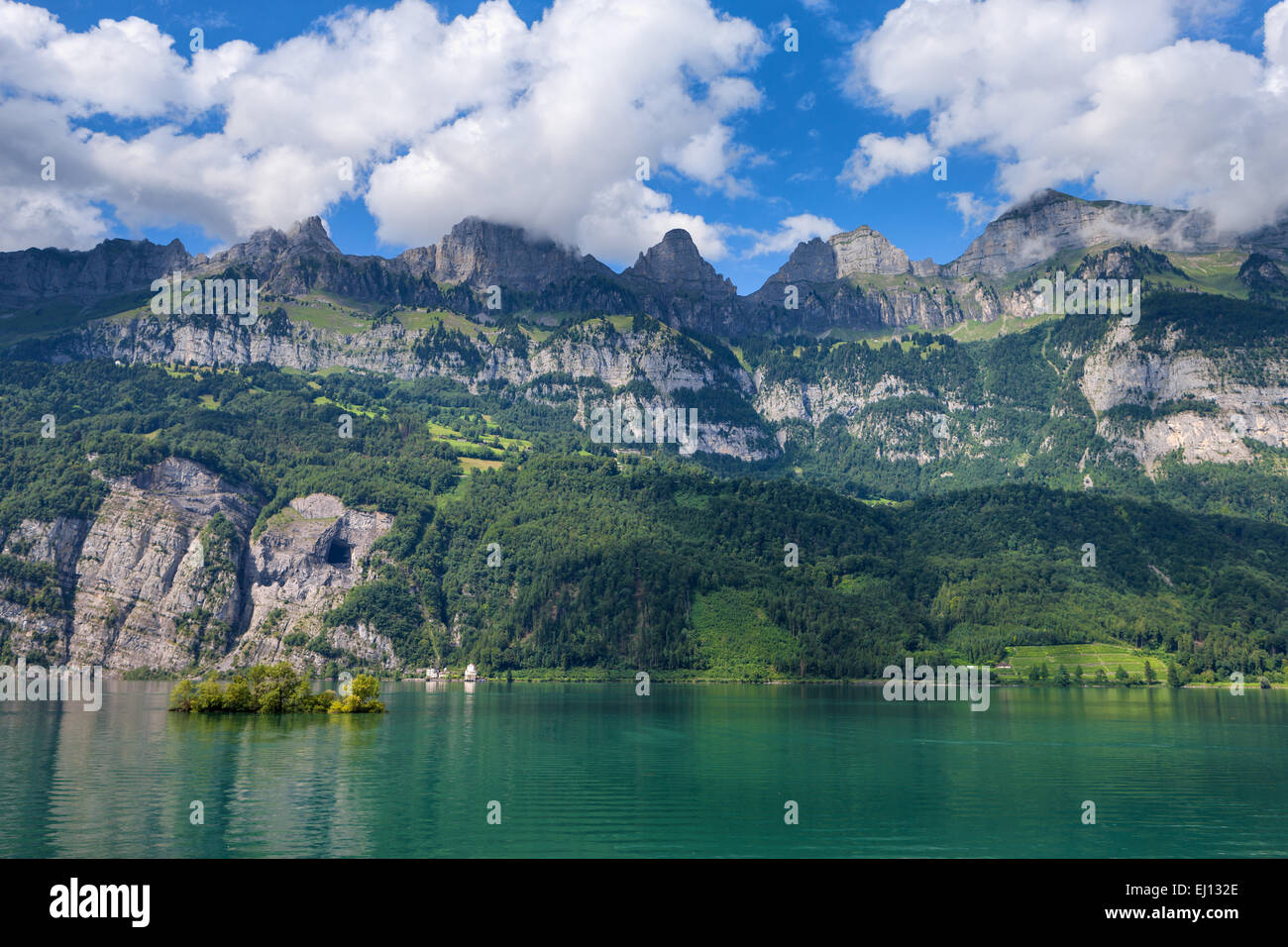 Walensee, Svizzera, Europa, Canton San Gallo, area di Sargans, lago e montagne, Churfirsten Foto Stock