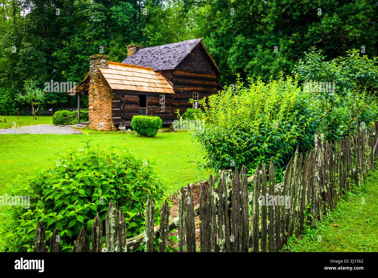 House presso il maso di montagna Museo nell'Oconaluftee Valley, nel Parco Nazionale di Great Smoky Mountains, North Carolina. Foto Stock