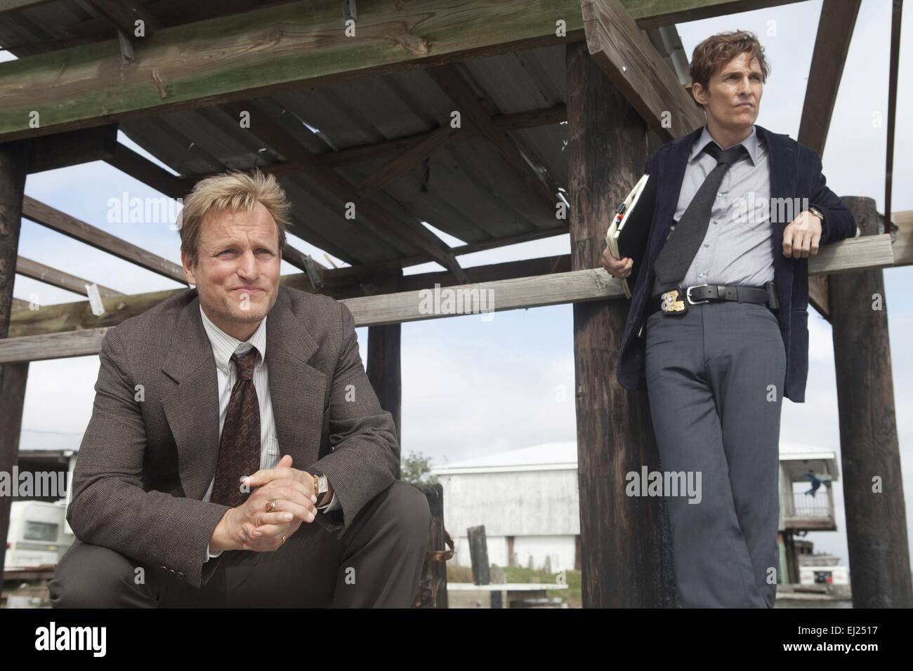 Vero Detective serie TV 2014 USA 2014 stagione 1, episodio 3 : La camera bloccata Creato da : Nic Pizzolatto Direttore : Cary Fukunaga Matthew McConaughey, Woody Harrelson Foto Stock