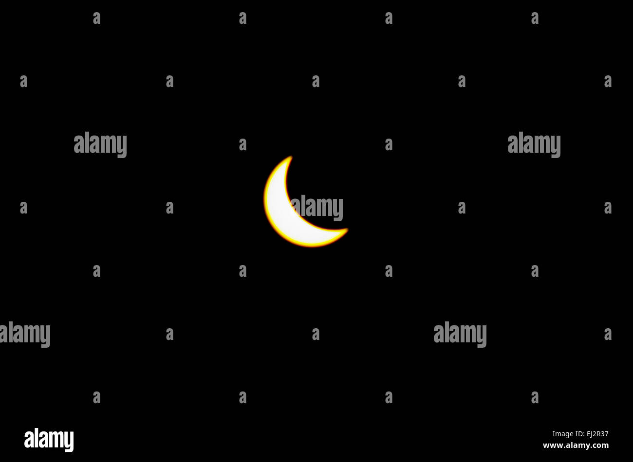 Un'immagine del maggio 2015 eclissi parziale come visto sopra il Regno Unito. Foto Stock