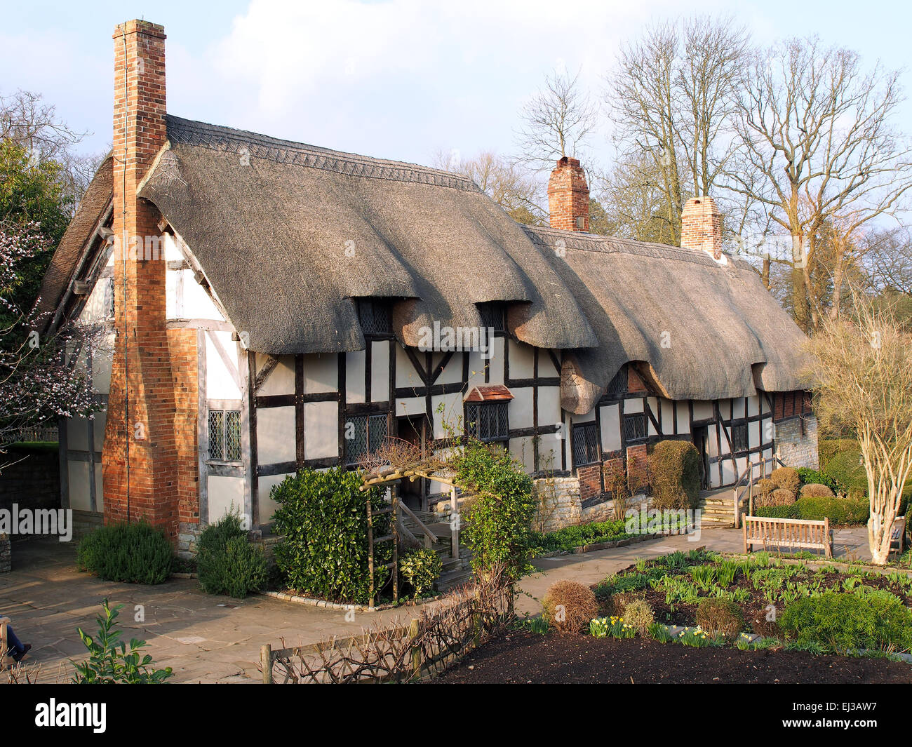 Vista di Anne Hathaway's Cottage in Stratford-upon-Avon Foto Stock