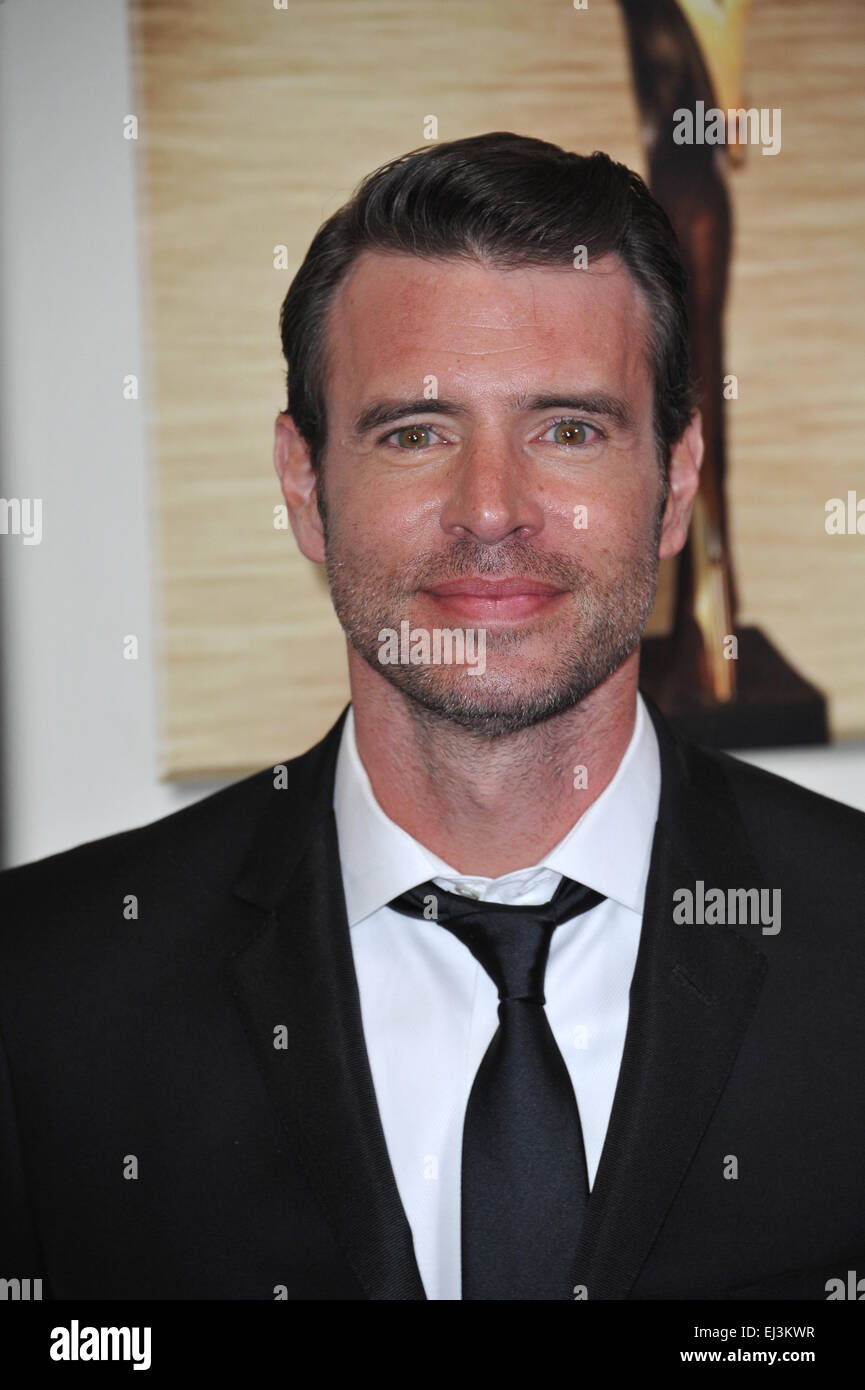 LOS ANGELES, CA - Febbraio 14, 2015: Scott Foley al 2015 Writers Guild Awards al Hyatt Regency Century Plaza Hotel. Foto Stock