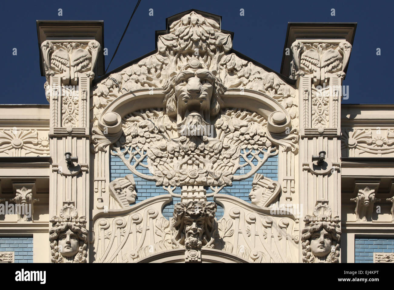 Art Nouveau appartamento edificio (1903) Progettato da architetto russo Mikhail Eisenstein in Alberta Street in Riga, Lettonia. Foto Stock