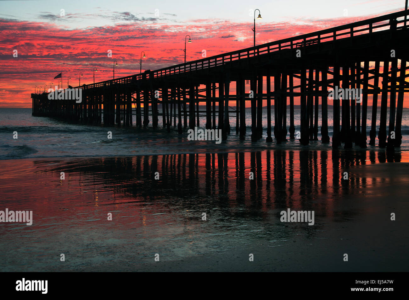 Ventura Pier al tramonto, Ventura, CALIFORNIA, STATI UNITI D'AMERICA Foto Stock