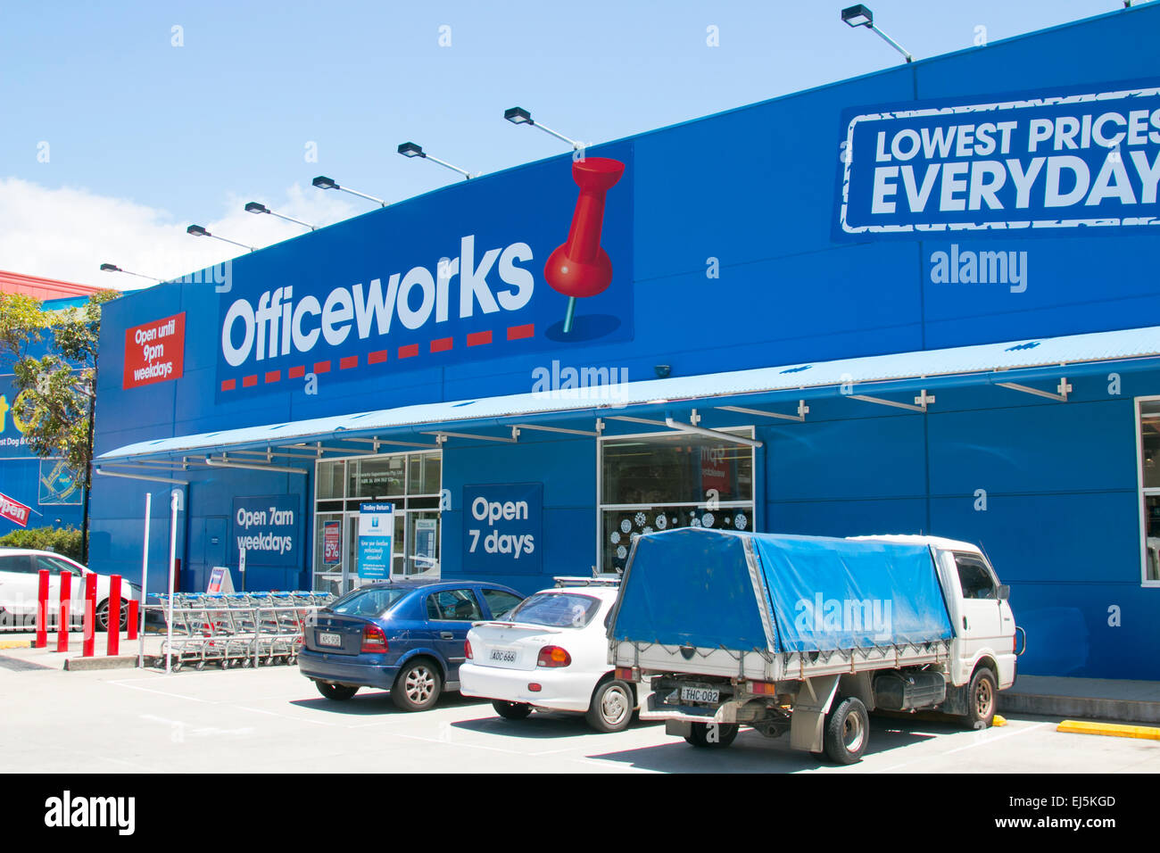 Officeworks, un cittadino australiano catena di negozi che vendono articoli di cancelleria e attrezzature mobili,qui mona vale store Foto Stock