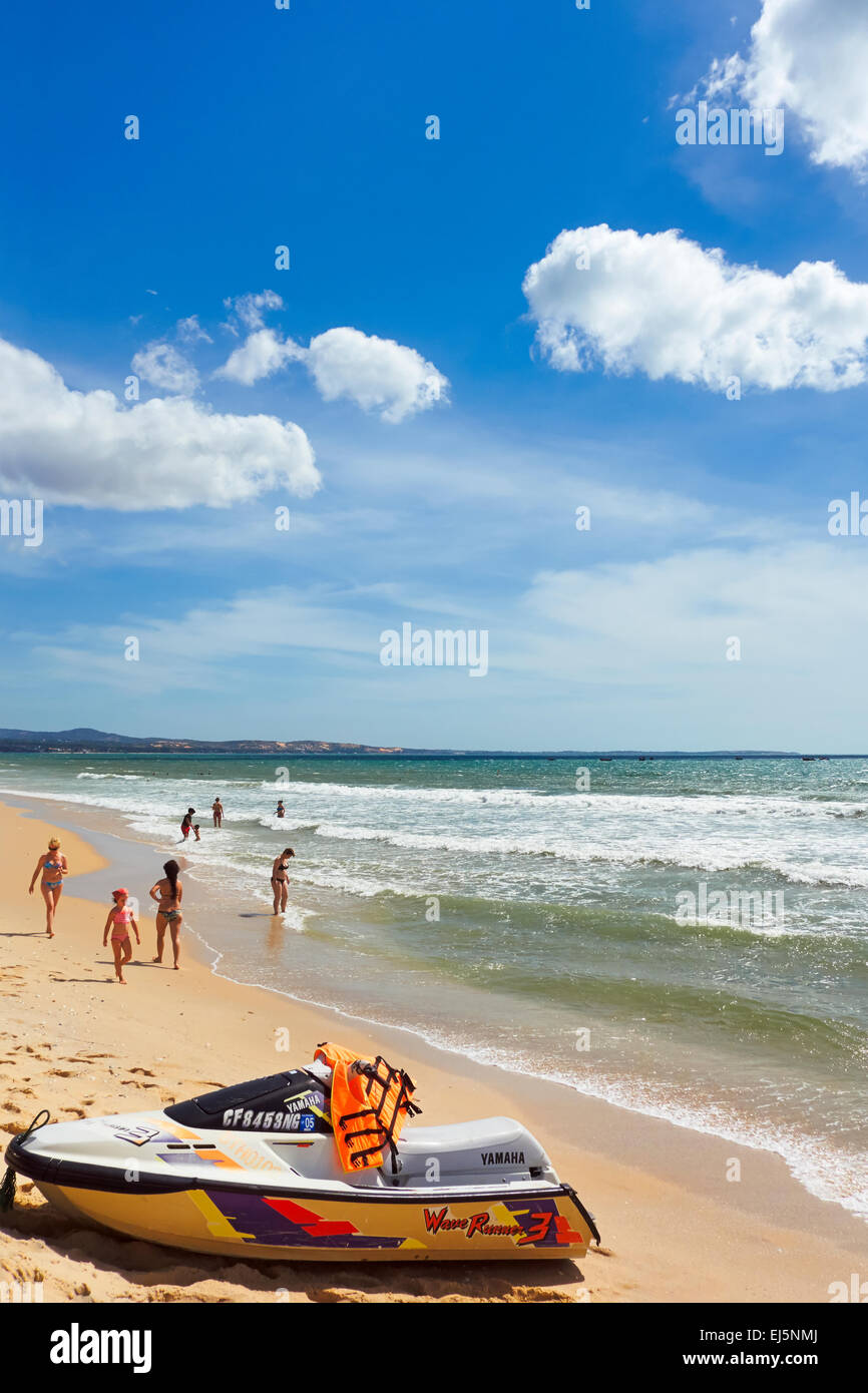 Spiaggia Vicino Mui Ne, Binh Thuan Provincia, Vietnam. Foto Stock