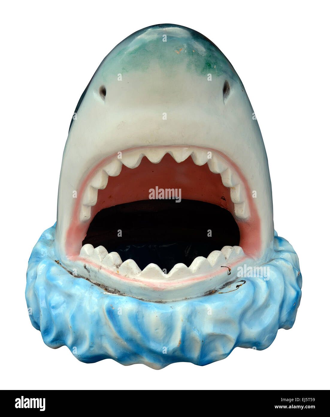 Isolamento di un Grungy Novità squalo in plastica della testa Foto Stock