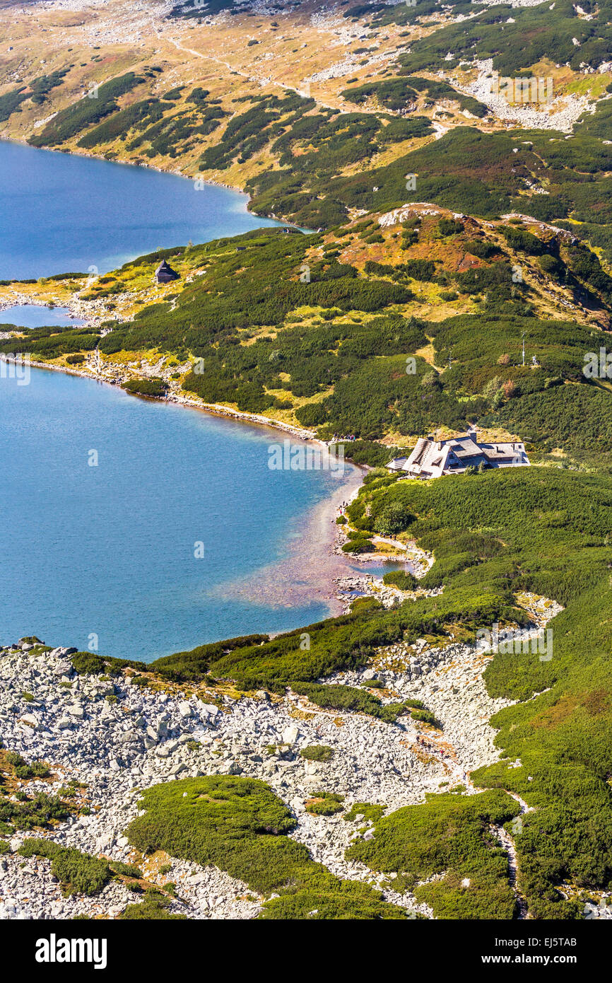 Lago di montagna in 5 laghi della valle di Tatra, Polonia. Foto Stock