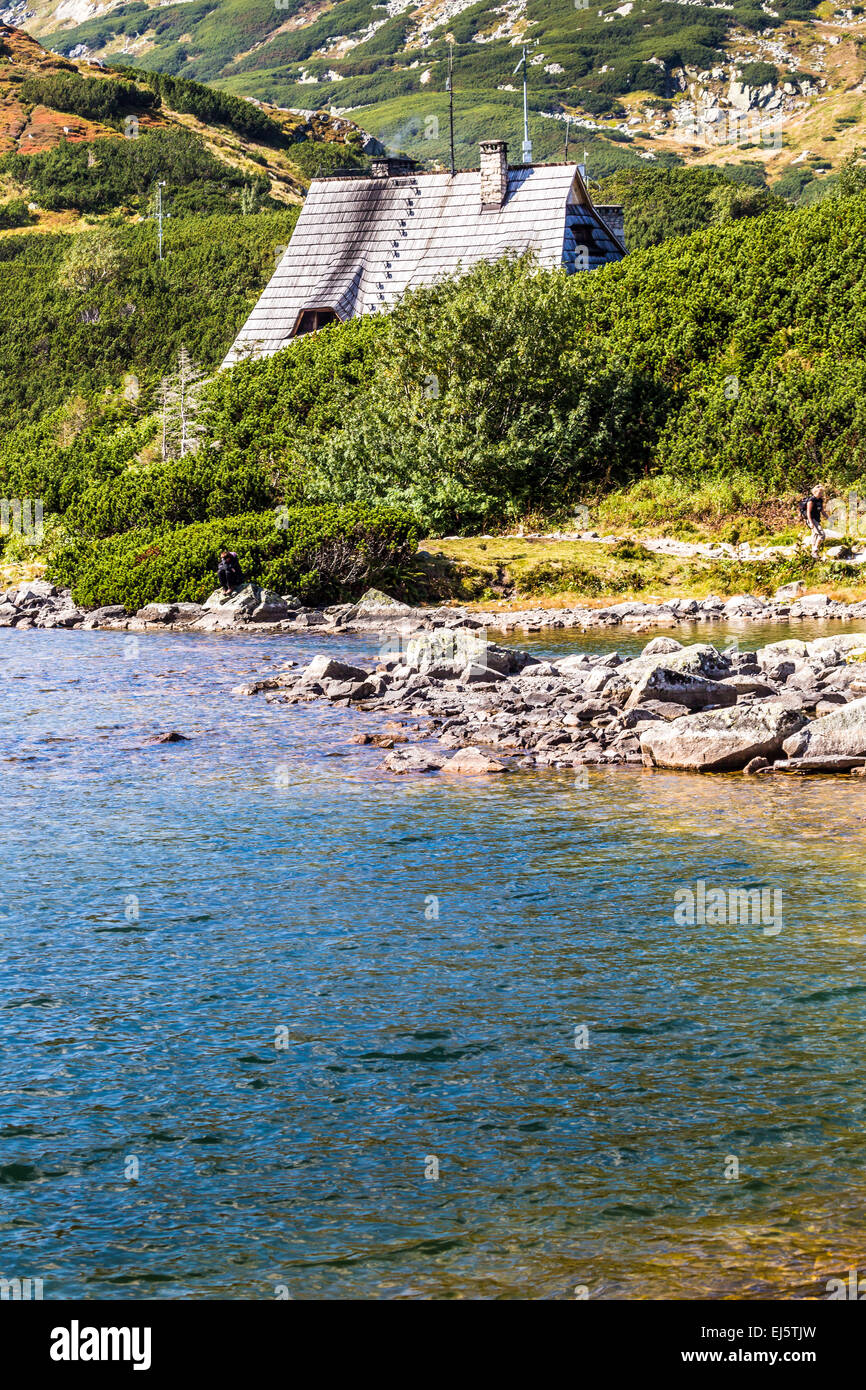 Lago di montagna in 5 laghi della valle di Tatra, Polonia. Foto Stock