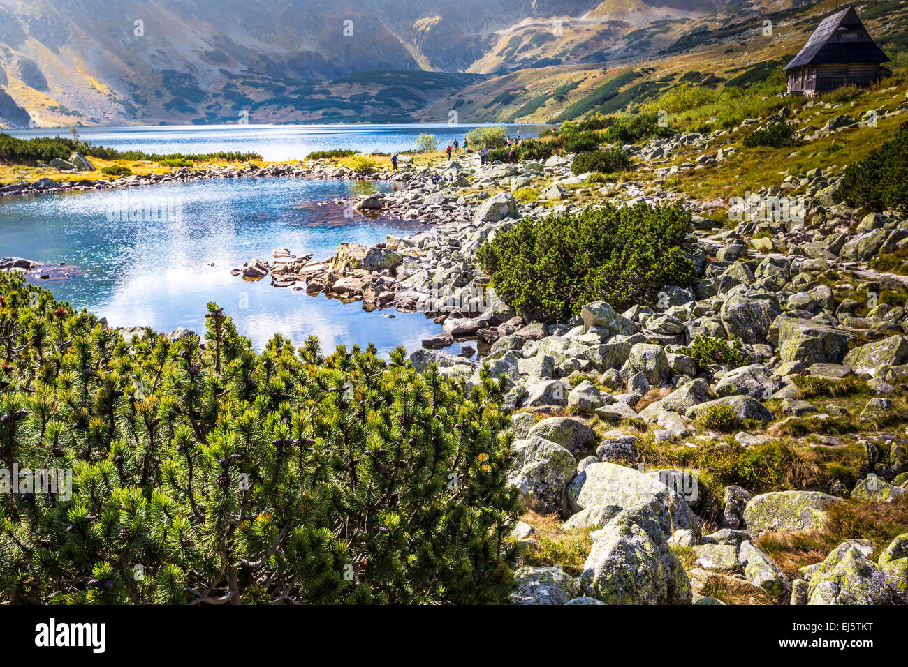 Lago di montagna in 5 laghi valley nei Monti Tatra Foto Stock