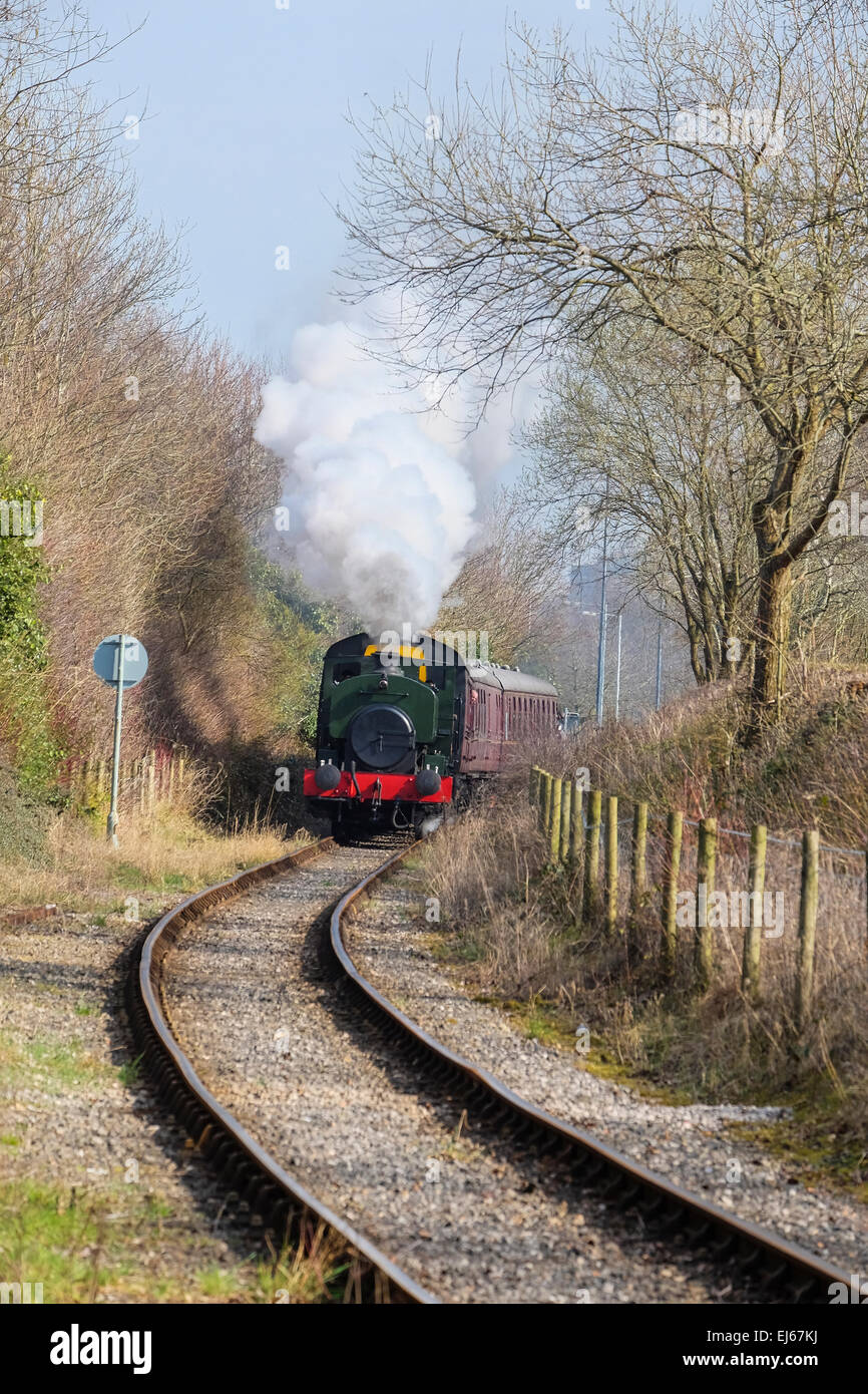 Preston, Lancashire, Regno Unito. Xxii marzo, 2015. La Andrew Barclay 2261/1949 "No. 6' a Ribble Steam Railway. Credito: Paolo Melling/Alamy Live News Foto Stock