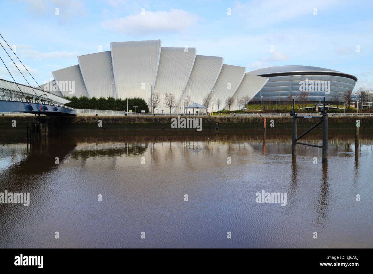 Clyde Auditorium e sse idro arena con il fiume Clyde al secc Scottish Exhibition and Conference Centre Glasgow Scotland Regno Unito Foto Stock