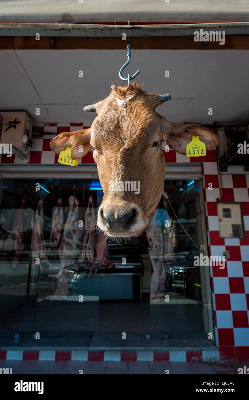 Una macelleria vicino alla città di Hammamet, Tunisia. Foto Stock