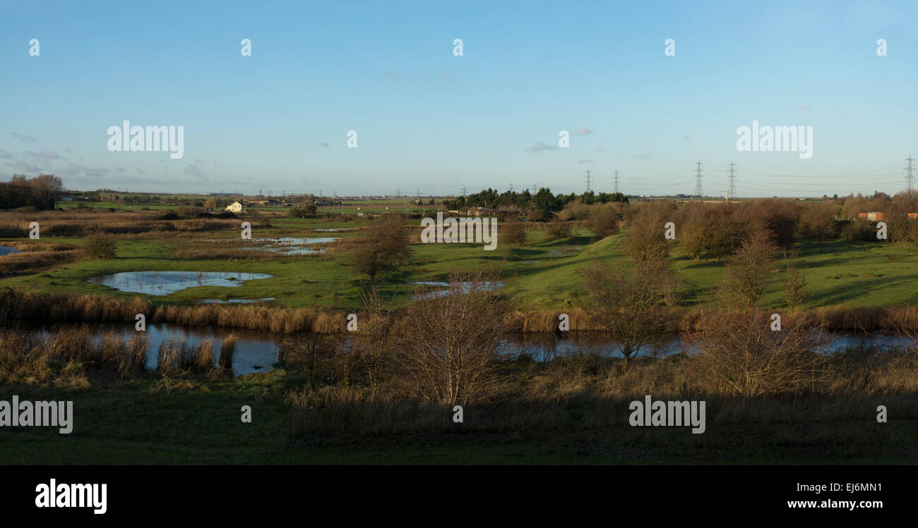 Il lato britannico della campagna, Medway, Inghilterra in una calda giornata estiva. Foto Stock