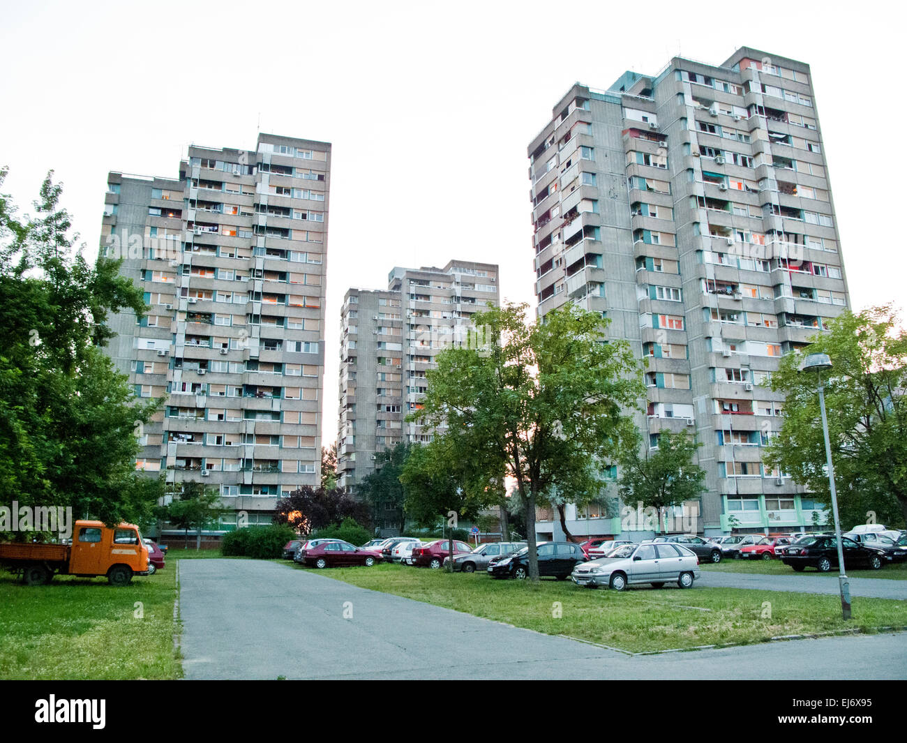 Una zona residenziale a Novi Sad in Serbia. Foto Stock