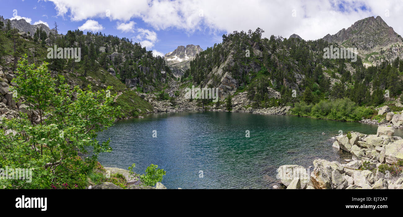 Lago Estanyola de Gerber, Vall de Gerber, El Pallars Sobirà, Catalogna, Spagna Foto Stock