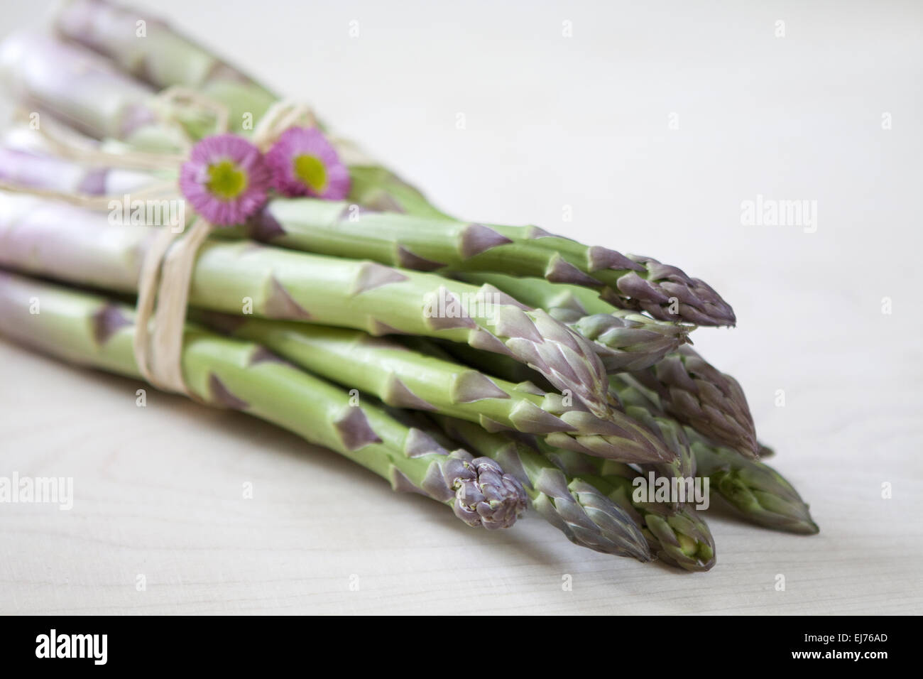 asparagi verdi Foto Stock