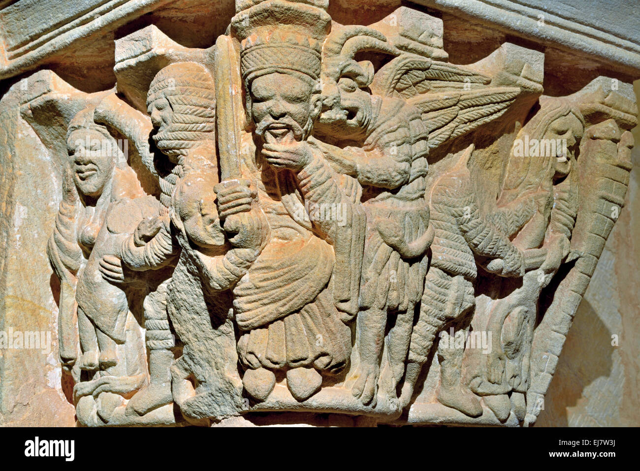 Spagna, Soria: Dettaglio di un capitello romanico nel monastero di San Juan de Duero Foto Stock